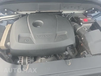 2020 Volvo XC60 T5 Momentum – miniatura 19