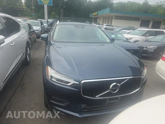 2020 Volvo XC60 T5 Momentum – miniatura 2