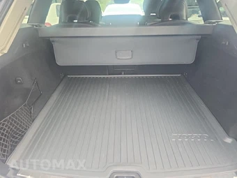 2020 Volvo XC60 T5 Momentum – miniatura 20