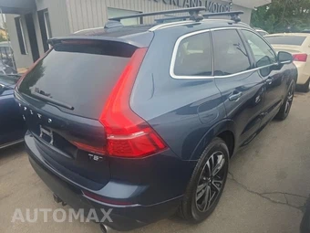 2020 Volvo XC60 T5 Momentum – miniatura 4