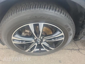2020 Volvo XC60 T5 Momentum – miniatura 8