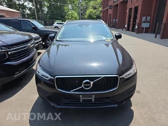 2020 Volvo XC60 T5 Momentum – miniatura 2