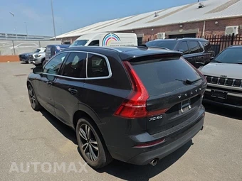 2020 Volvo XC60 T5 Momentum – miniatura 6