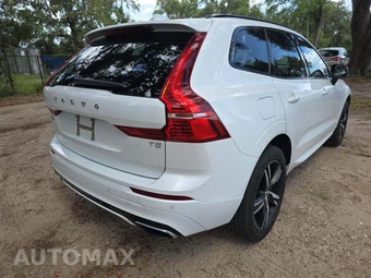 2020 Volvo XC60 T5 R-Design – miniatura 3