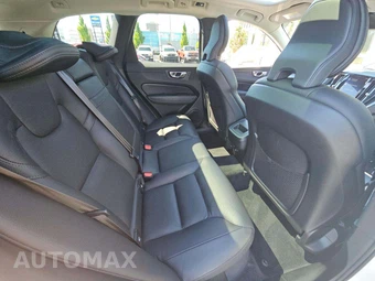 2020 Volvo XC60 T6 Momentum - miniatura 16