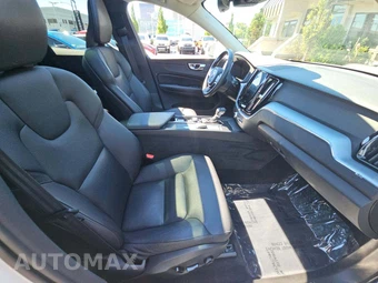 2020 Volvo XC60 T6 Momentum - miniatura 18