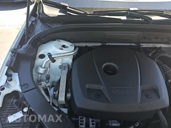2020 Volvo XC60 T6 Momentum - miniatura 21