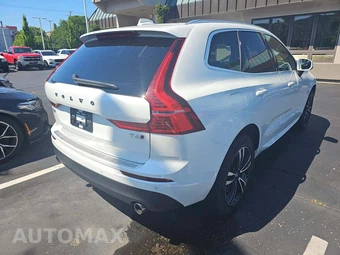 2020 Volvo XC60 T6 Momentum - miniatura 3