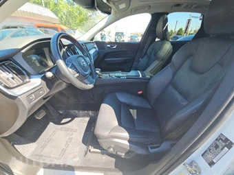 2020 Volvo XC60 T6 Momentum - miniatura 6