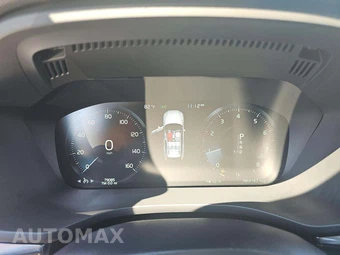 2020 Volvo XC60 T6 Momentum - miniatura 9