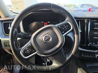 2020 Volvo XC60 T6 Momentum - miniatura 10