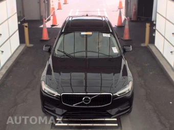 2020 Volvo XC60 T6 Momentum - miniatura 2