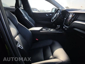 2020 Volvo XC60 T6 Momentum - miniatura 8
