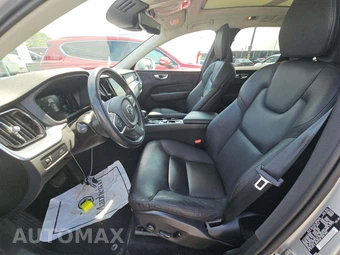2020 Volvo XC60 T6 Momentum - miniatura 6