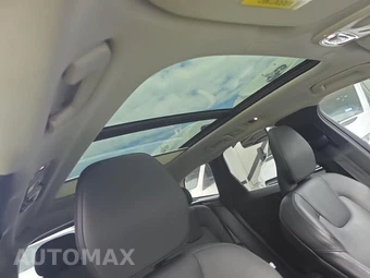 2020 Volvo XC60 T6 Momentum - miniatura 17