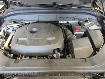2020 Volvo XC60 T6 Momentum - miniatura 15