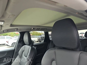 2020 Volvo XC60 T6 Momentum - miniatura 19