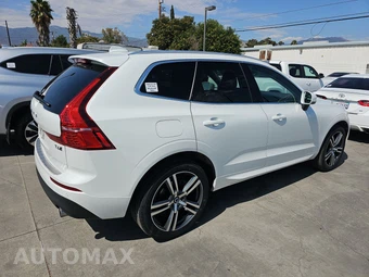 2020 Volvo XC60 T6 Momentum - miniatura 4