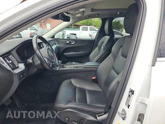 2020 Volvo XC60 T6 Momentum - miniatura 7