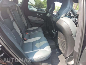 2020 Volvo XC60 T6 R-Design – miniatura 13