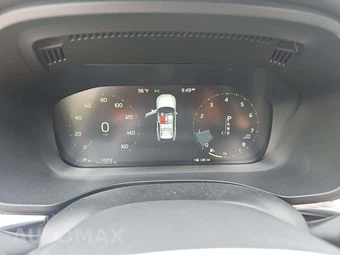 2020 Volvo XC60 T6 R-Design – miniatura 6
