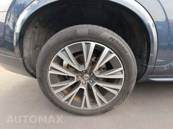 2020 Volvo XC90 T5 Momentum 7-Passenger - miniatura 31