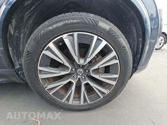 2020 Volvo XC90 T5 Momentum 7-Passenger - miniatura 32