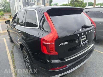 2020 Volvo XC90 T5 Momentum 7-Passenger - miniatura 2