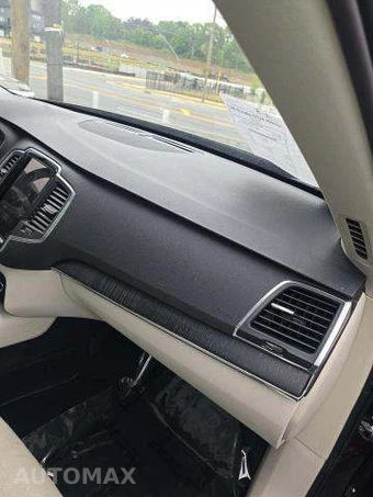 2020 Volvo XC90 T5 Momentum 7-Passenger - miniatura 20