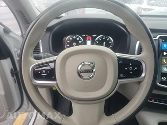 2020 Volvo XC90 T5 Momentum 7-Passenger - miniatura 10