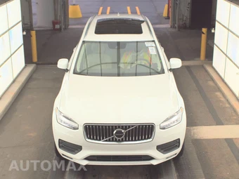 2020 Volvo XC90 T5 Momentum 7-Passenger - miniatura 2