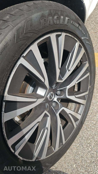 2020 Volvo XC90 T5 Momentum 7-Passenger - miniatura 23