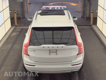 2020 Volvo XC90 T5 Momentum 7-Passenger - miniatura 5