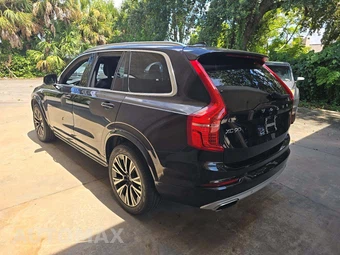 2020 Volvo XC90 T5 Momentum 7-Passenger - miniatura 2