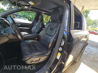 2020 Volvo XC90 T5 Momentum 7-Passenger - miniatura 6