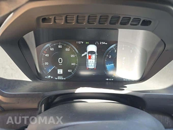 2020 Volvo XC90 T5 Momentum 7-Passenger - miniatura 9