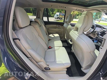 2020 Volvo XC90 T5 Momentum 7-Passenger - miniatura 17