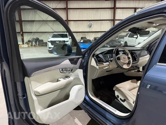 2020 Volvo XC90 T6 Inscription 6-Passenger - miniatura 12