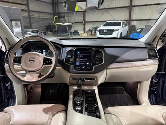 2020 Volvo XC90 T6 Inscription 6-Passenger - miniatura 29