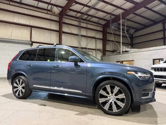2020 Volvo XC90 T6 Inscription 6-Passenger - miniatura 3