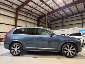 2020 Volvo XC90 T6 Inscription 6-Passenger - miniatura 4