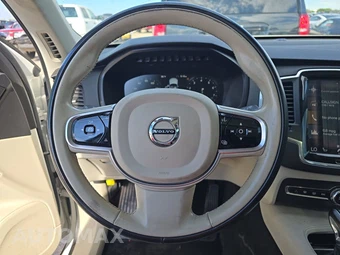 2020 Volvo XC90 T6 Momentum 6-Passenger - miniatura 10