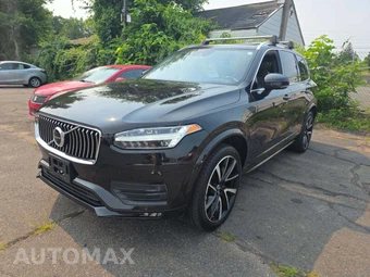 2020 Volvo XC90 T6 Momentum 6-Passenger