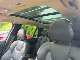 2020 Volvo XC90 T6 Momentum 6-Passenger - miniatura 11