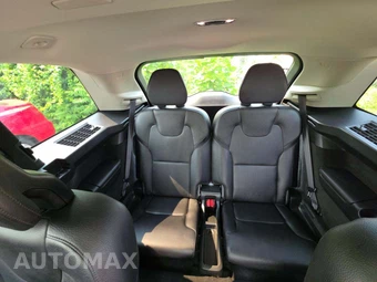 2020 Volvo XC90 T6 Momentum 6-Passenger - miniatura 14