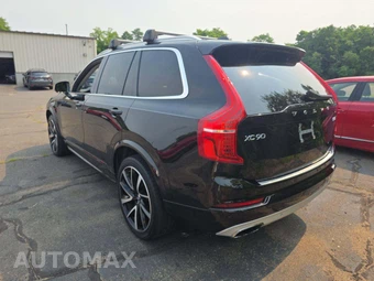 2020 Volvo XC90 T6 Momentum 6-Passenger - miniatura 2