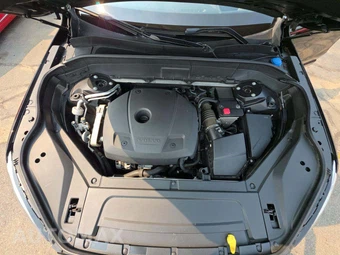 2020 Volvo XC90 T6 Momentum 6-Passenger - miniatura 27