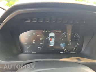 2020 Volvo XC90 T6 Momentum 6-Passenger - miniatura 9