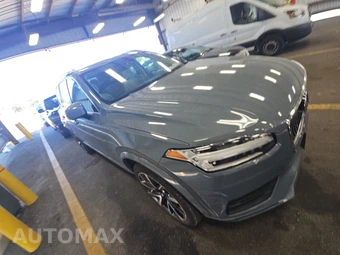 2020 Volvo XC90 T6 Momentum 6-Passenger - miniatura 3