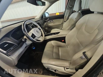 2020 Volvo XC90 T6 Momentum 6-Passenger - miniatura 7